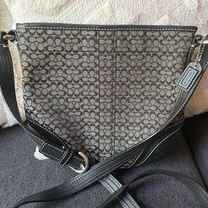Authentic Coach crossbody